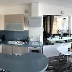 Marina 177 아파트 도빌
